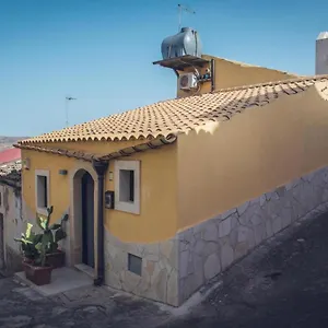 https://la-sterlizia-greenorange.sicilyhotelsitaly.net
